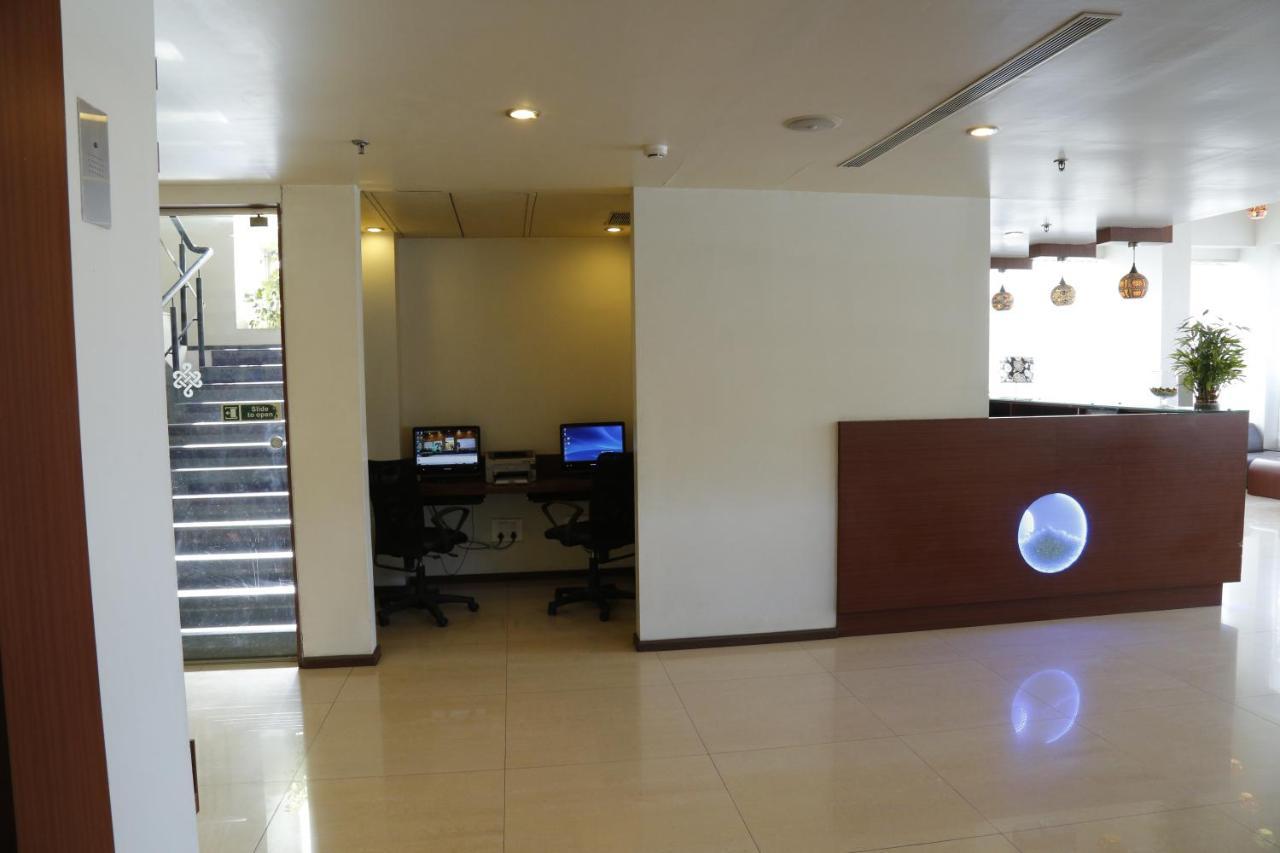 The Aures Hotel Аурангабад Екстериор снимка
