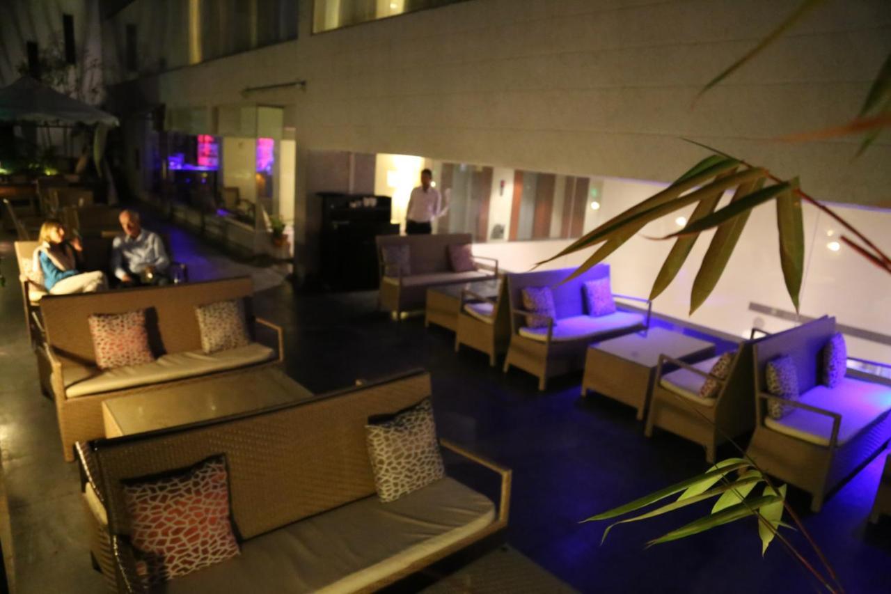 The Aures Hotel Аурангабад Екстериор снимка