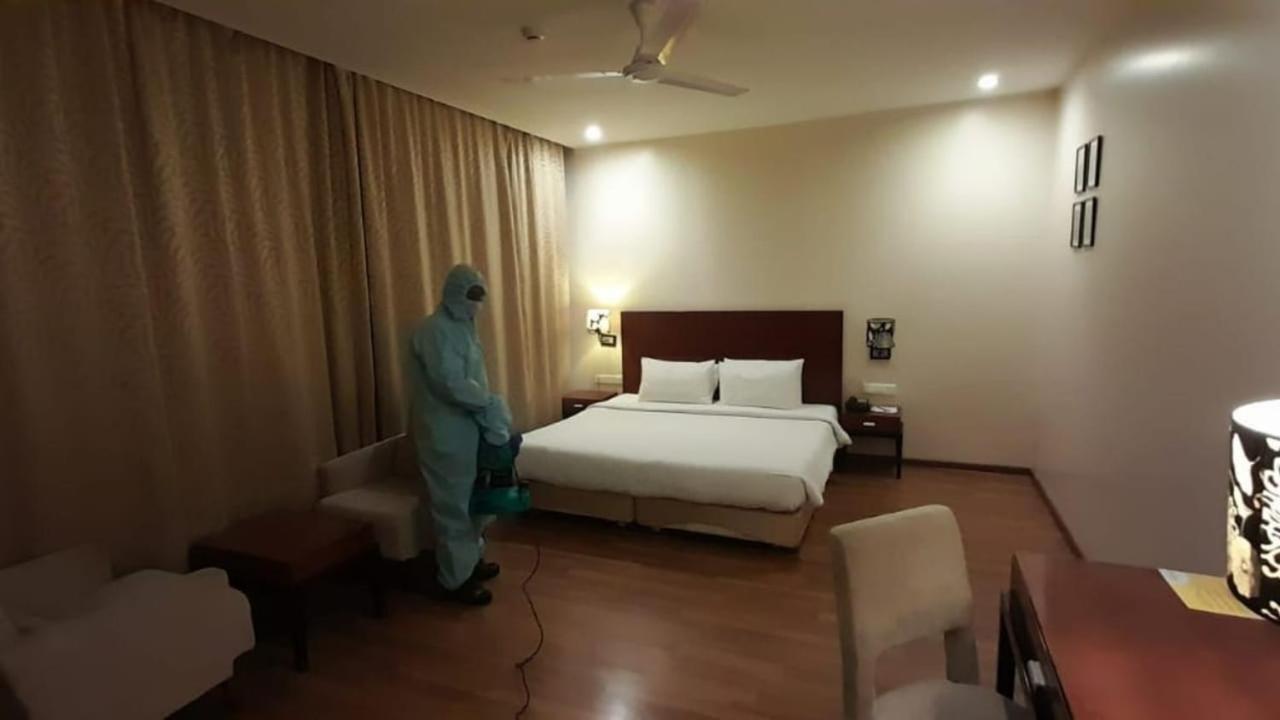 The Aures Hotel Аурангабад Екстериор снимка