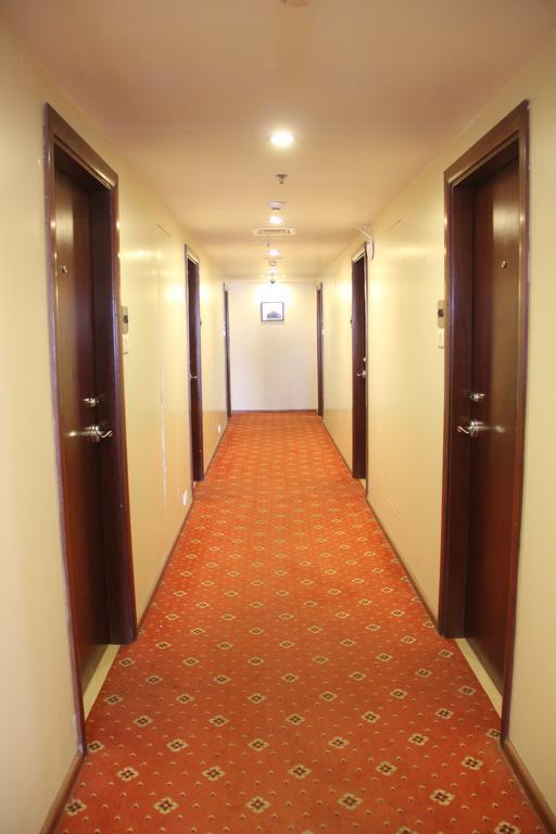 The Aures Hotel Аурангабад Екстериор снимка