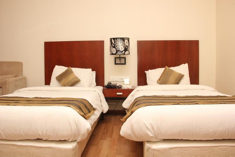 The Aures Hotel Аурангабад Екстериор снимка
